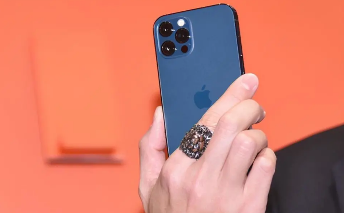 合阳苹果手机维修分享iPhone12系列重启方法教程 